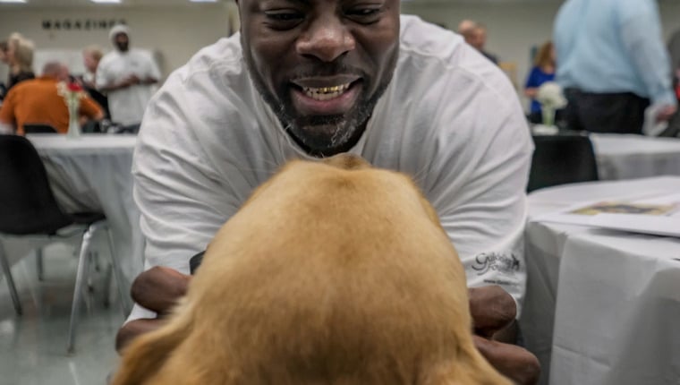 Magic City K9 apprend aux détenus à devenir des dresseurs de chiens certifiés