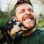 Des façons amusantes et créatives de célébrer les papas chiens à l’occasion de la fête des pères