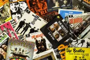 Les pochettes de disques des Beatles. Tous les disques sont des originaux de l'année de leur sortie.