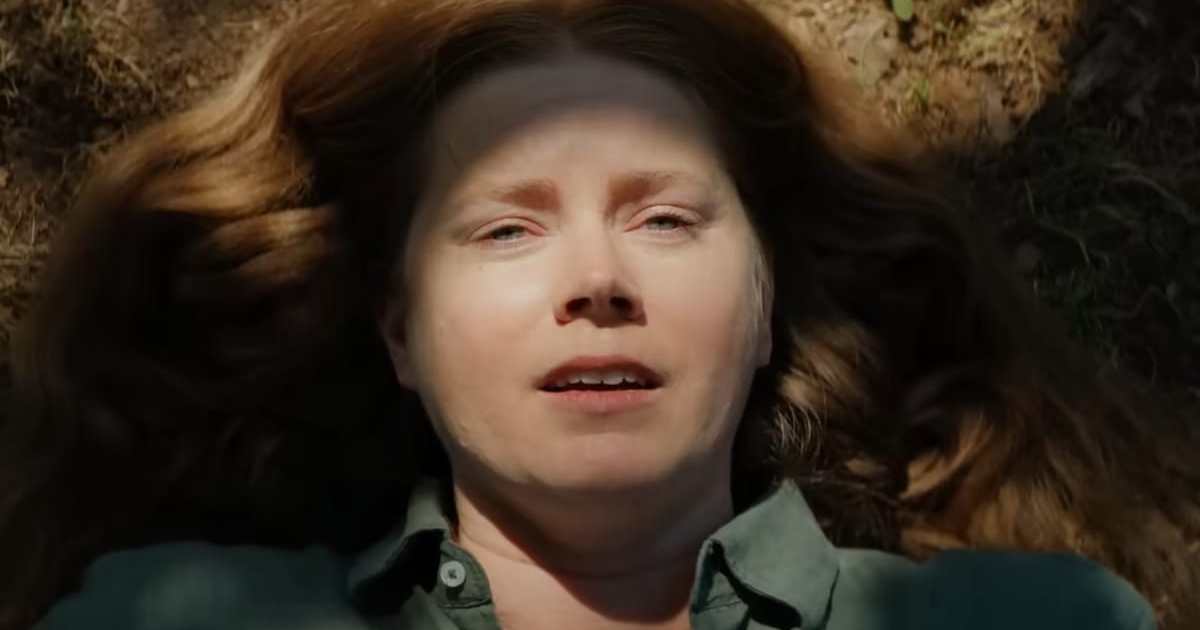 La méthode de jeu intense d’Amy Adams a effrayé les chiens sur le tournage de « Nightbitch ».
