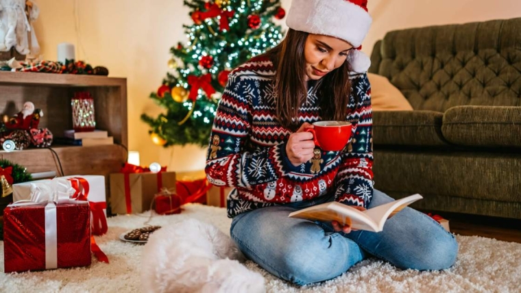 Des livres de Noël réconfortants pour les chiens à lire pendant les fêtes de fin d’année