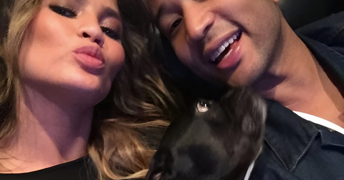 Chrissy Teigen pleure la perte de son chien dans un hommage émouvant