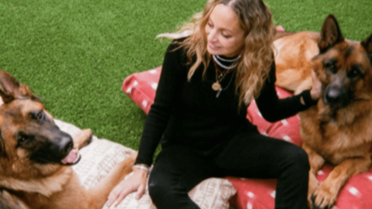 Roki, le chien de Nicole Richie : race, âge, et plus encore