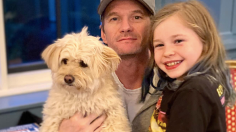 Le chien de Neil Patrick Harris, Gidget : Race, âge, et plus encore